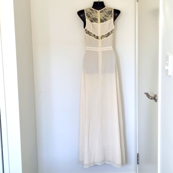 Jarlo, cream long formal dress, lace details, lined, sheer overlay, size 6 - Picture 7 of 12